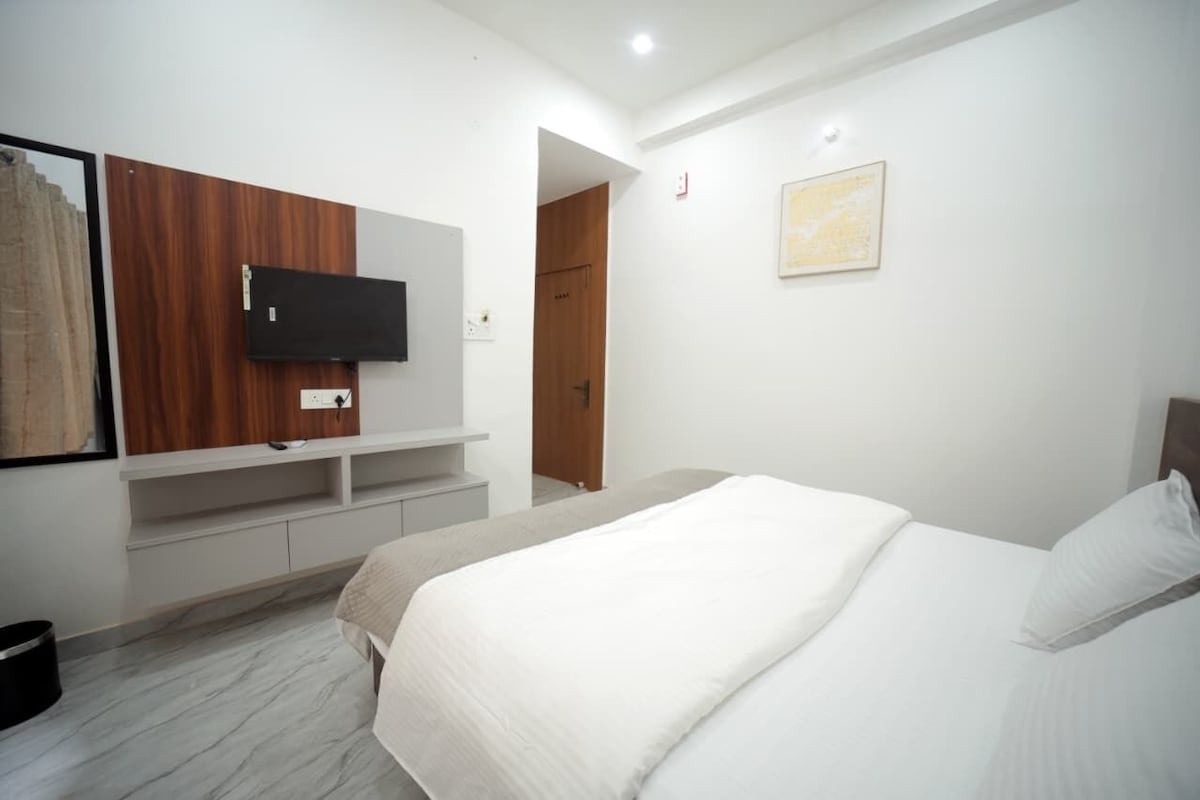 Habitación Premium | Escritorio, espacio para trabajar con un portátil, cortinas opacas