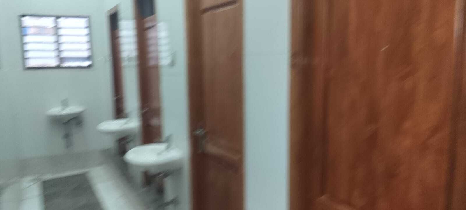 毛巾、肥皂、洗发水