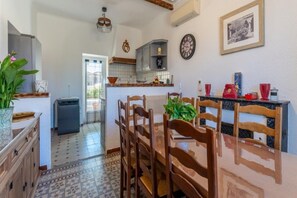 Dining - Spacious Holiday Home for 10 person (Saint-Laurent-la-Vernède)