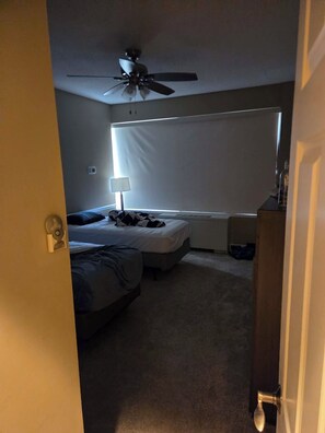 Room - Spacious Apartment 5 min away from the Heart of DC (Provo)
