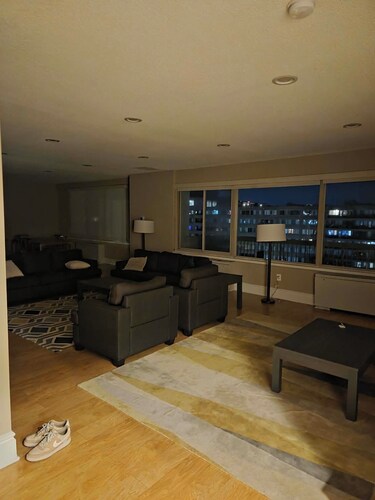 Spacious Apartment 5 min away from the Heart of DC