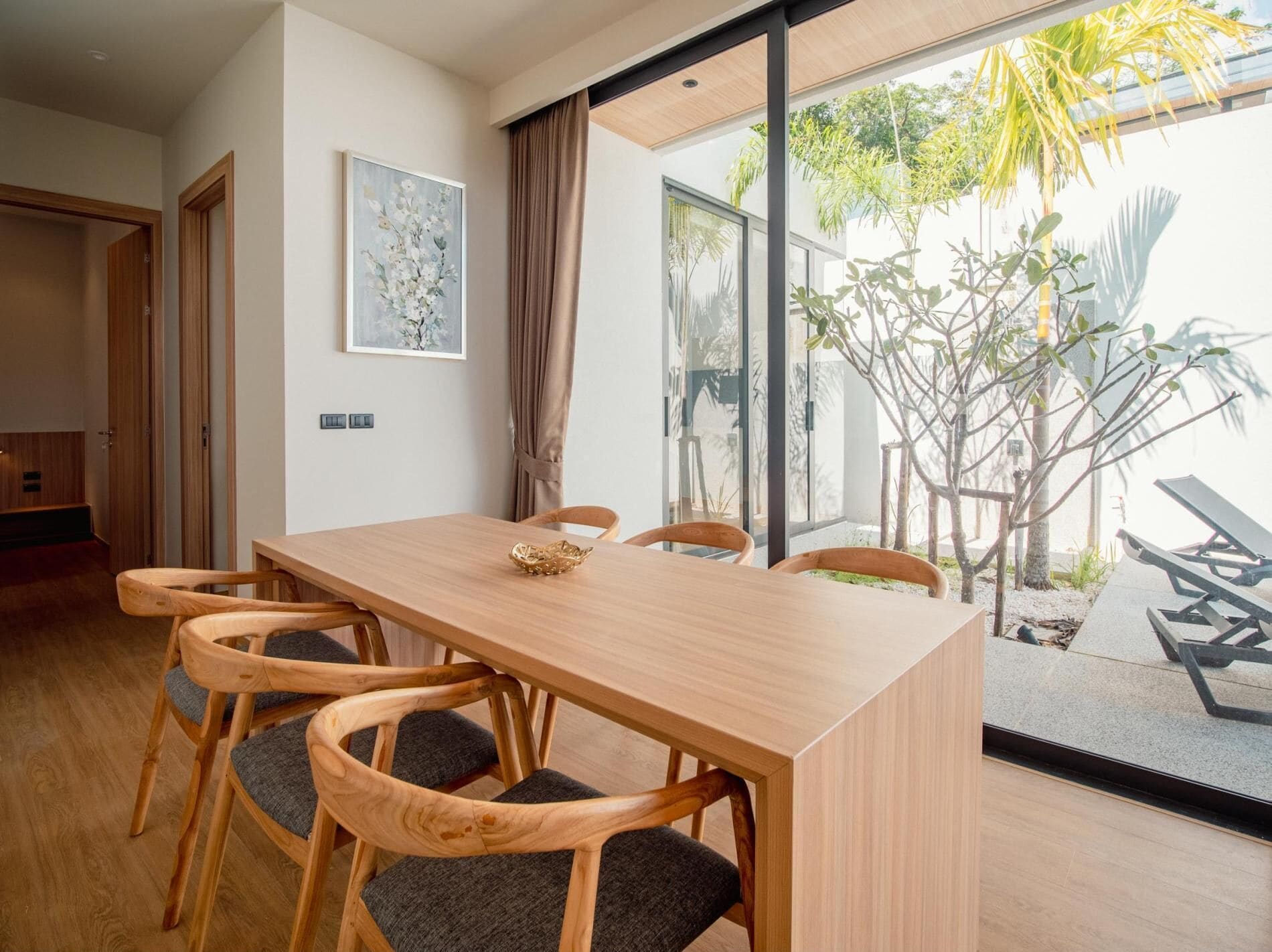 Luxury Villa, Pool View | Dining