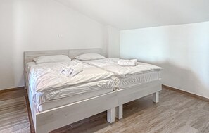 Room - Stunning home in Pocekaji (Pocekaji)