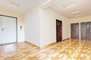 Luokittelematon kuva, 3 kautta 20, painike