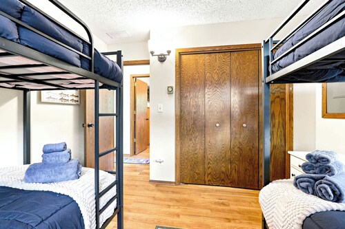 Lake Petenwell Hideaway with Private Dock & Kayaks