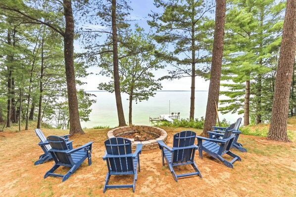 Property grounds - Lake Petenwell Hideaway with Private Dock & Kayaks (Arkdale)