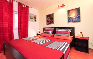 Unclassified image, 4 of 15, button - Amazing apartment in Seget Vranjica with WiFi (Seget Vranjica)