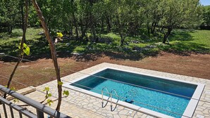 Pool - Awesome home in Ervenik (Ervenik)