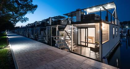 Dream houseboat by the sea with terrace