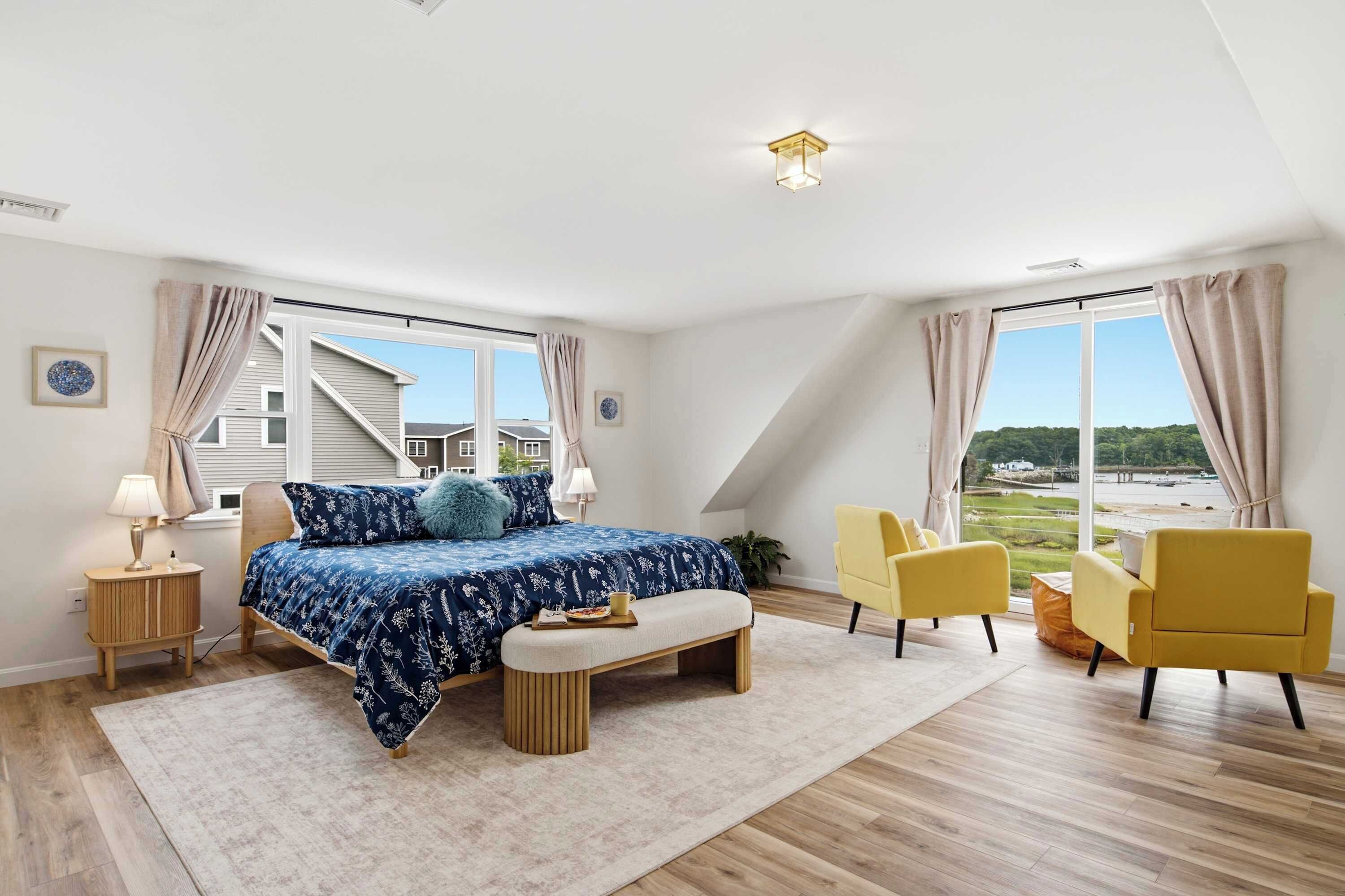 3 bedrooms, travel cot, WiFi, bed sheets
