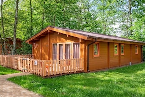 Exterior - Holiday home in Hoogerheide with shared pool (Hoogerheide)