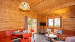 Living area - Holiday home in Hoogerheide with shared pool (Hoogerheide)