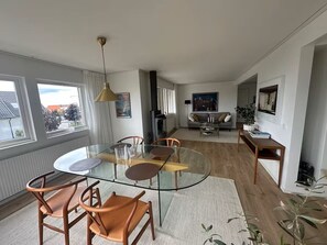 Dining - Vrbo Property (Helsingborg)