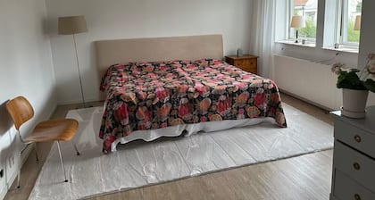 HouseByTheSea