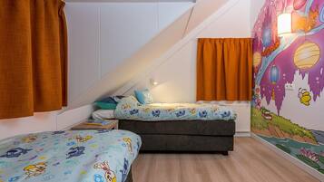 4 soverom, reiseseng for barn og wi-fi (inkludert)