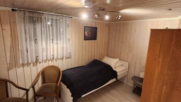 Apartment, 3 Bedrooms, Fireplace | 3 bedrooms