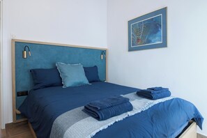 Bügeleisen/Bügelbrett, WLAN, Bettwäsche
