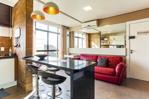 Basic Apartment | Dining - Apartment on the Sand in Jurere Jbm202 (Florianópolis)