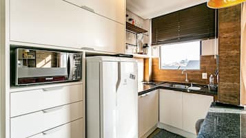 Basic Apartment | Private kitchen