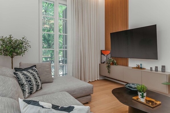Living area - St Hugo Premium Residence by halu! (Athens)