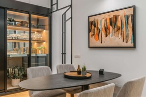 Dining - St Hugo Premium Residence by halu! (Athens)