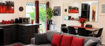 MOWA Art House Apartment