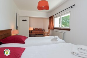 Room - Vrbo Property (SAINT ROMANS)