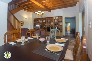 Dining - Vrbo Property (SAINT ROMANS)