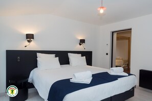 6 Schlafzimmer, Reisekinderbett, kostenloses WLAN, Bettwäsche