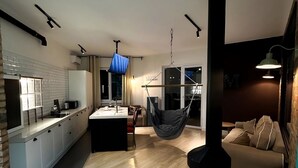 Apartamento Confort, balcón, vistas a la montaña | Interior