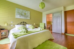 Room - Vrbo Property (BRION)