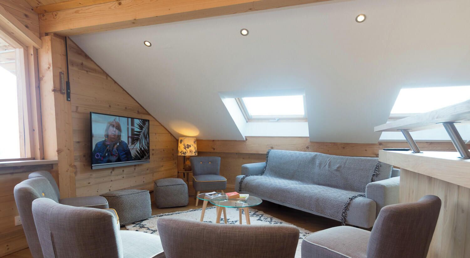 Fernseher, Kamin