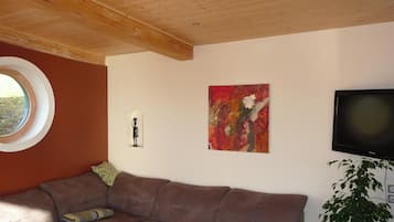 Télévision, cheminée