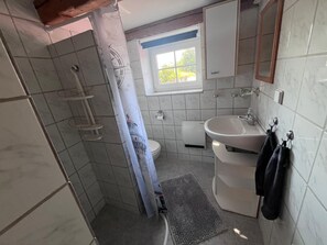 Bathroom - Vrbo Property (Osteel)