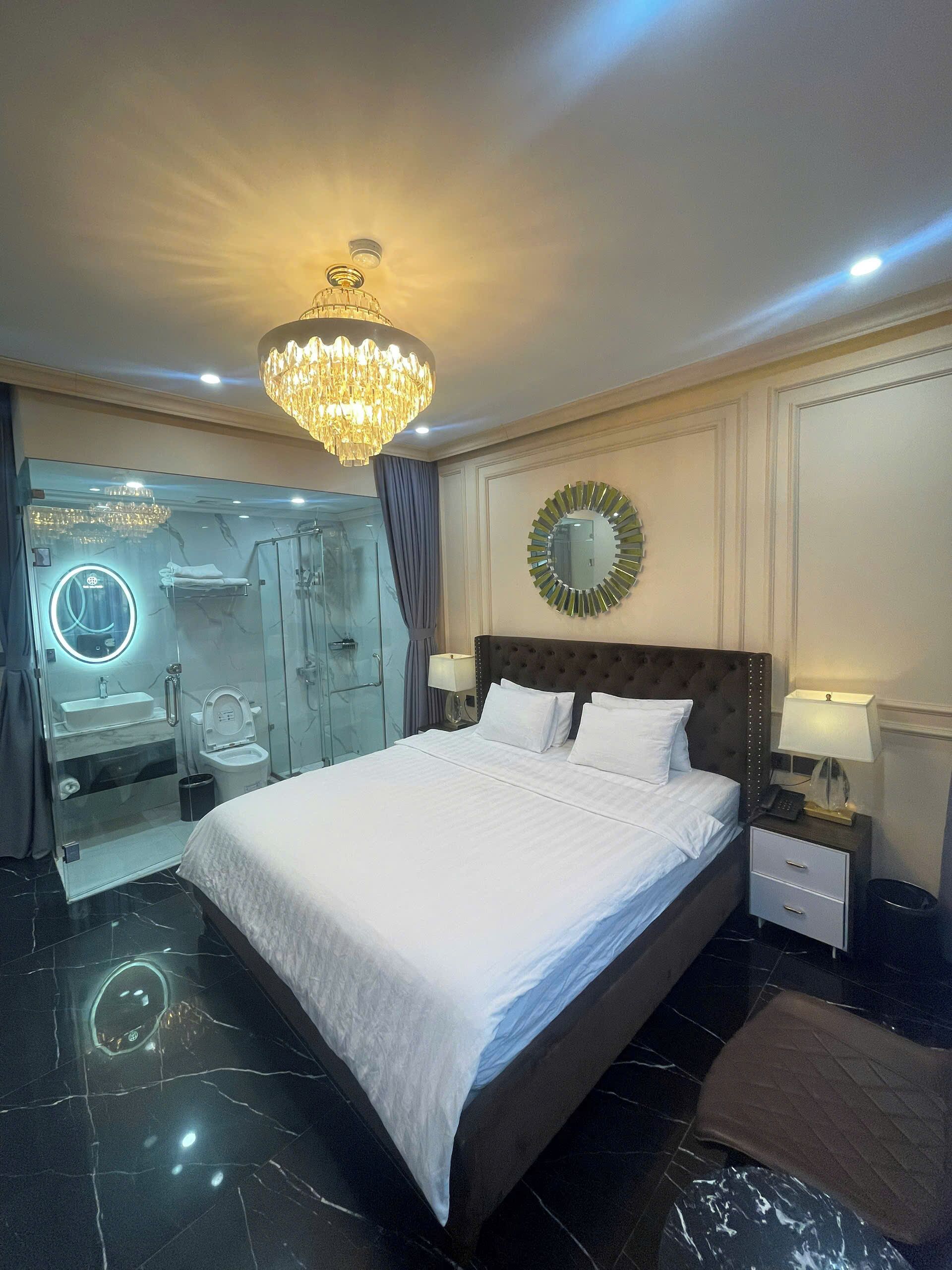 Deluxe-Doppelzimmer, Balkon, Stadtblick | Kostenloses WLAN