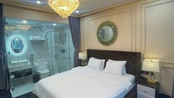 Deluxe-Doppelzimmer, Balkon, Stadtblick | Kostenloses WLAN