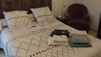 Bügeleisen/Bügelbrett, WLAN, Bettwäsche