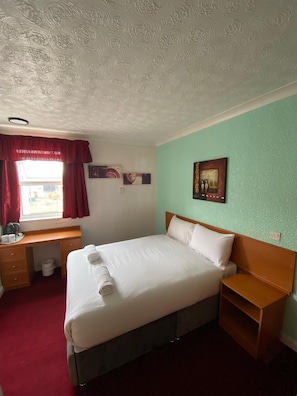 Standard Double Room | Desk, WiFi (free) - Kent Hotel (Great Yarmouth)