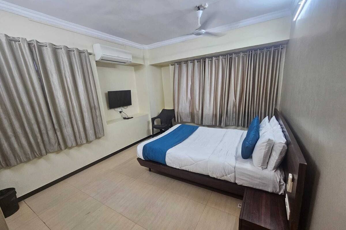 Deluxe Double Room, City View | Free WiFi