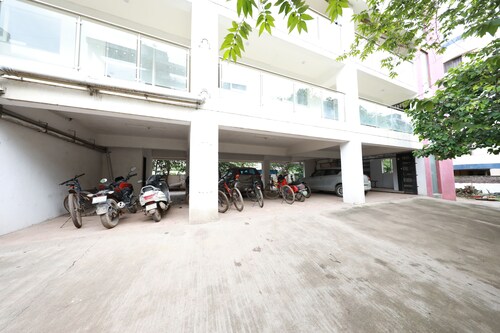 Hotel Alt Acco close to Kharadi
