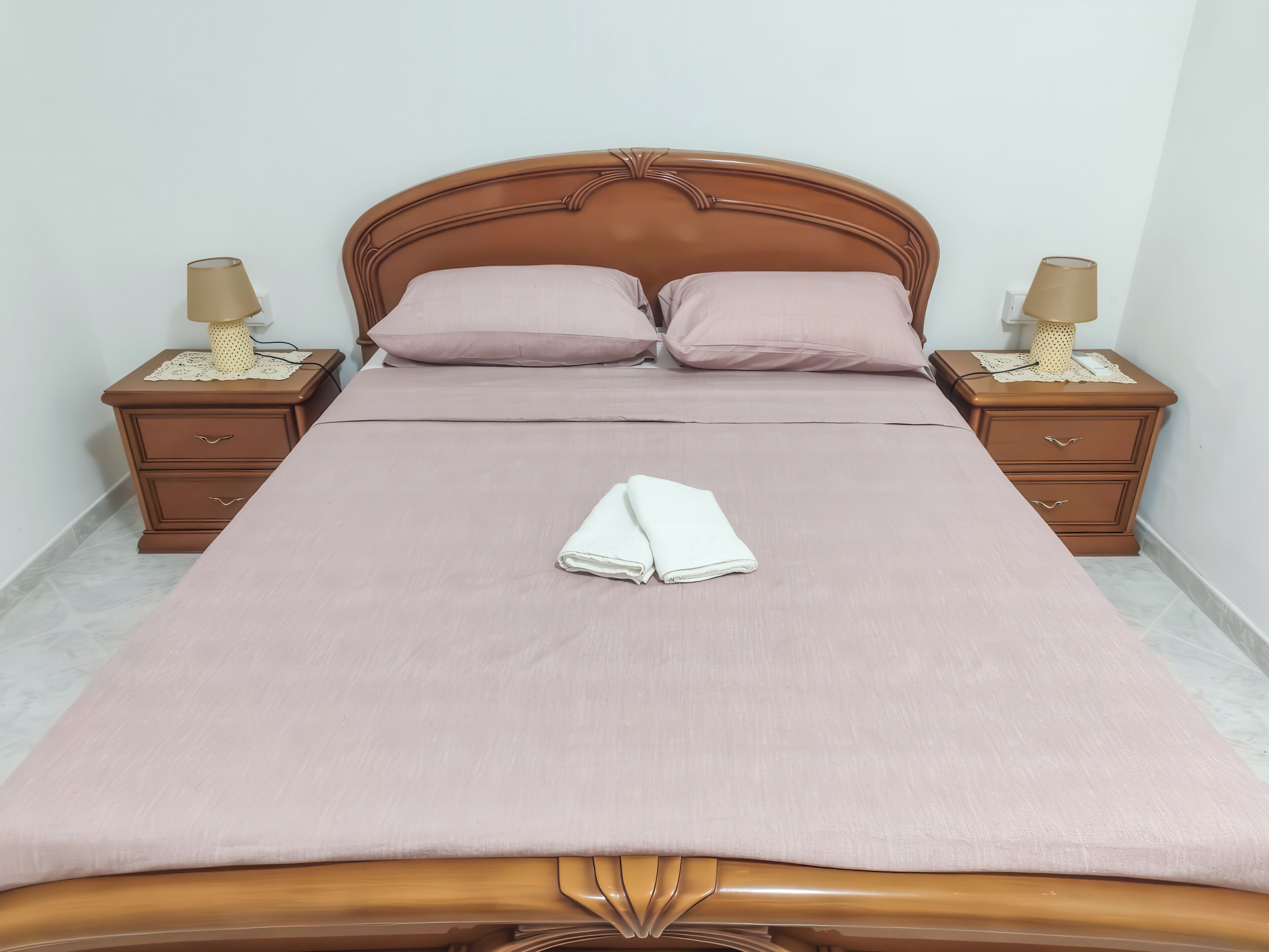 Apartment | Iron/ironing board