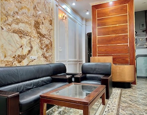 Khu sảnh