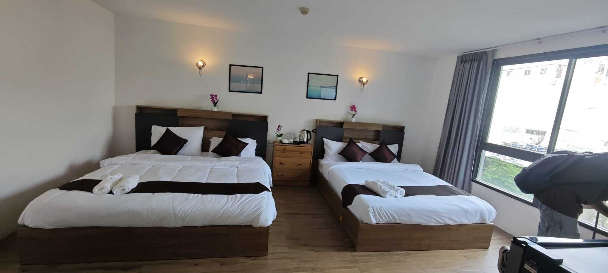 Deluxe Triple Room | Laptop workspace, free WiFi