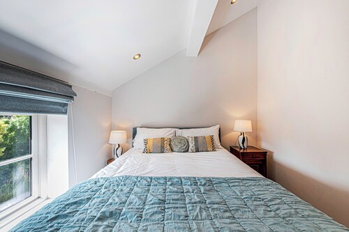 Fairvale House