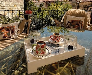 Outdoor dining - Anjea Otel (Çeşme)