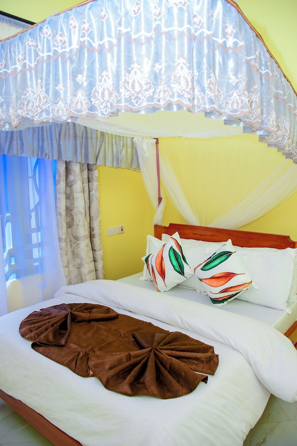 Standard Double Room, Garden View | Desk, laptop workspace, WiFi (free) - JOSEPHINA LODGE DODOMA (Dodoma)