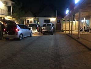 Property grounds - IGAWILO RESIDENCE HOTEL (Dodoma)