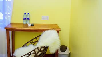 Deluxe Double Room, Garden View | Interior
