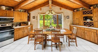 Prairieview Lodge | Rustic Country Retreat