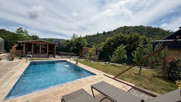 Villa Élite, piscine privée, vue sur le lac | Piscine | Piscine extérieure